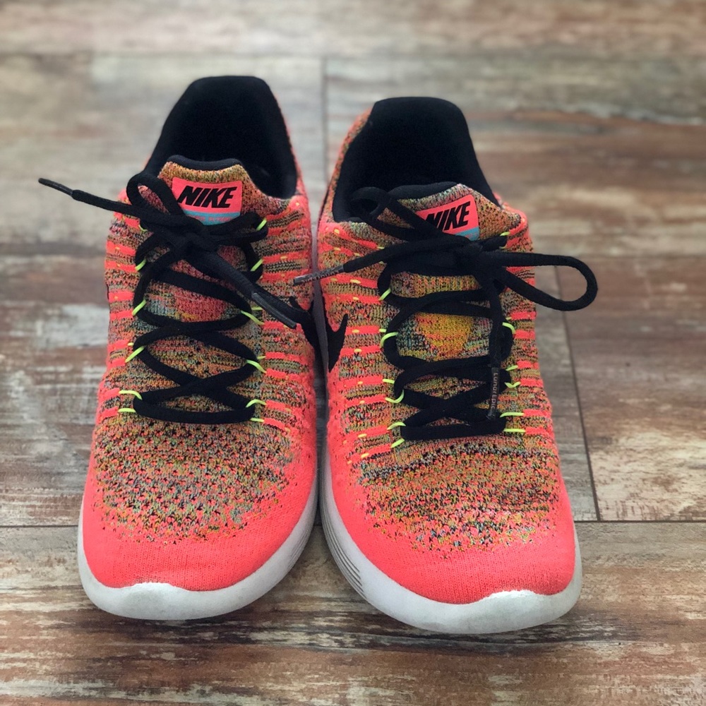 Girls Youth Size 6 Nike Shoes